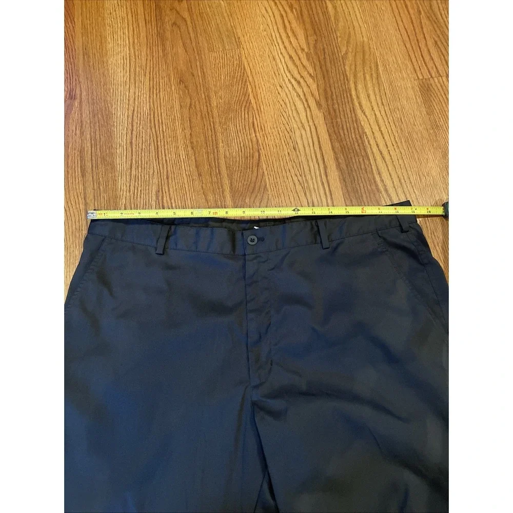Nike Golf Men's Standard Fit Flat Front Dri Fit Pants Black‎ Size 38x32